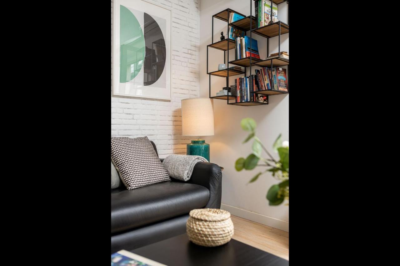 Lapa 3Bdr Duplex W/ Balcony By Lovelystay リスボン エクステリア 写真